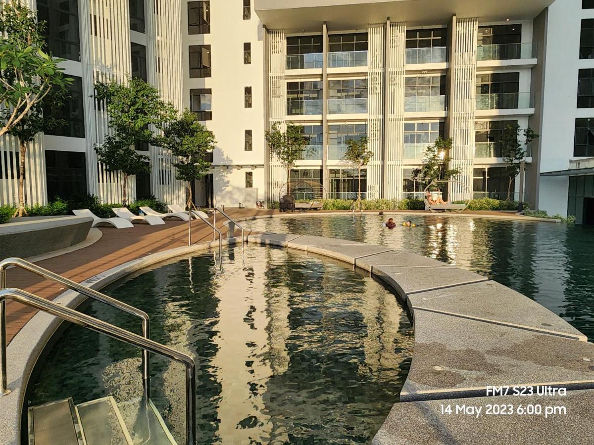 Seaview Luxury Suites At The Shore קוטה קינבלו מראה חיצוני תמונה