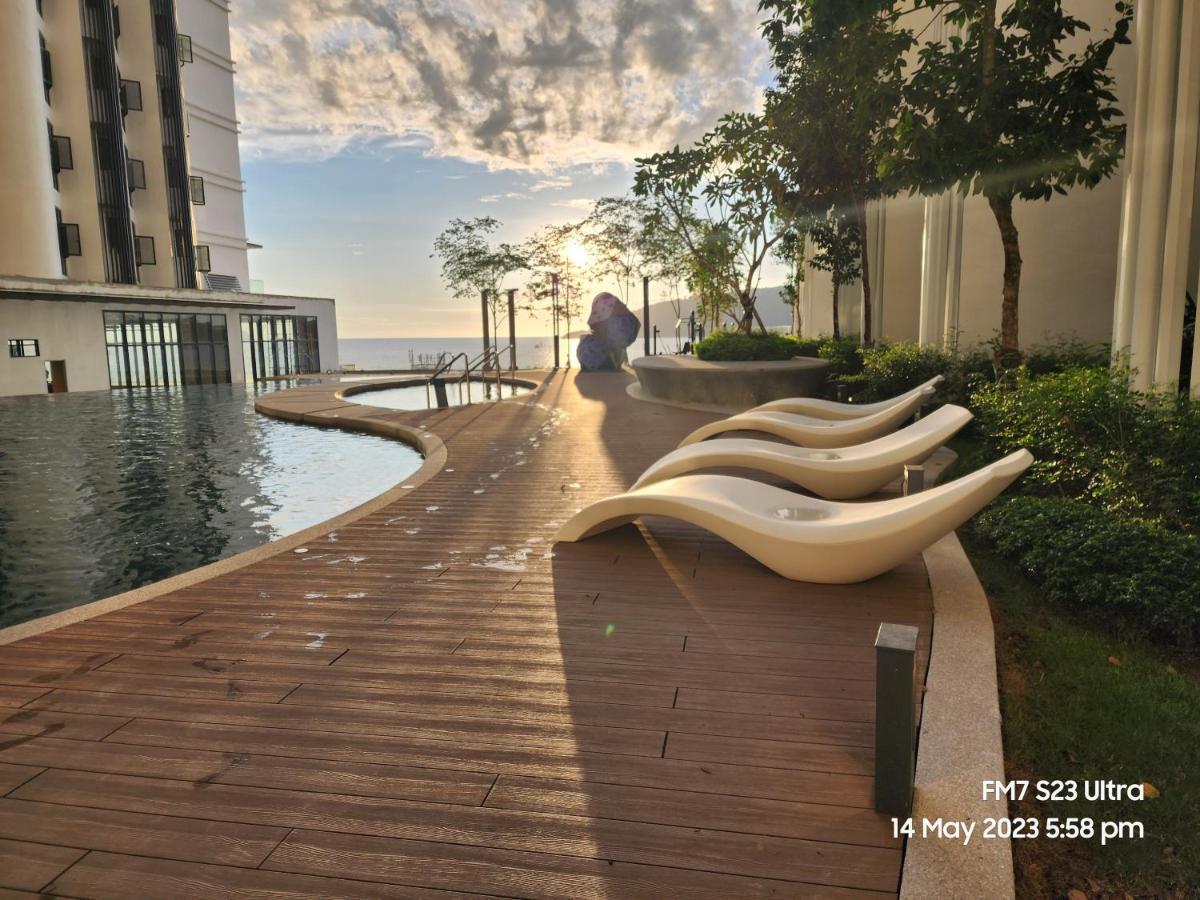 Seaview Luxury Suites At The Shore קוטה קינבלו מראה חיצוני תמונה